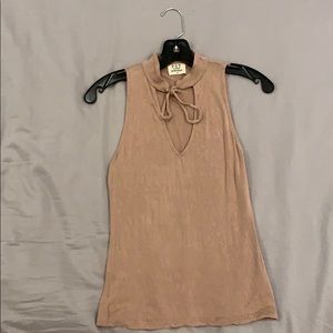 xs sleeveless top PST, ties on the neck